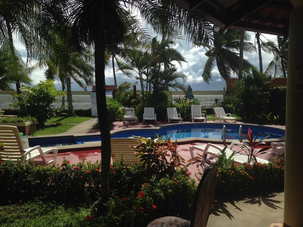 Hotel Mango Mar Jacó Buitenkant foto