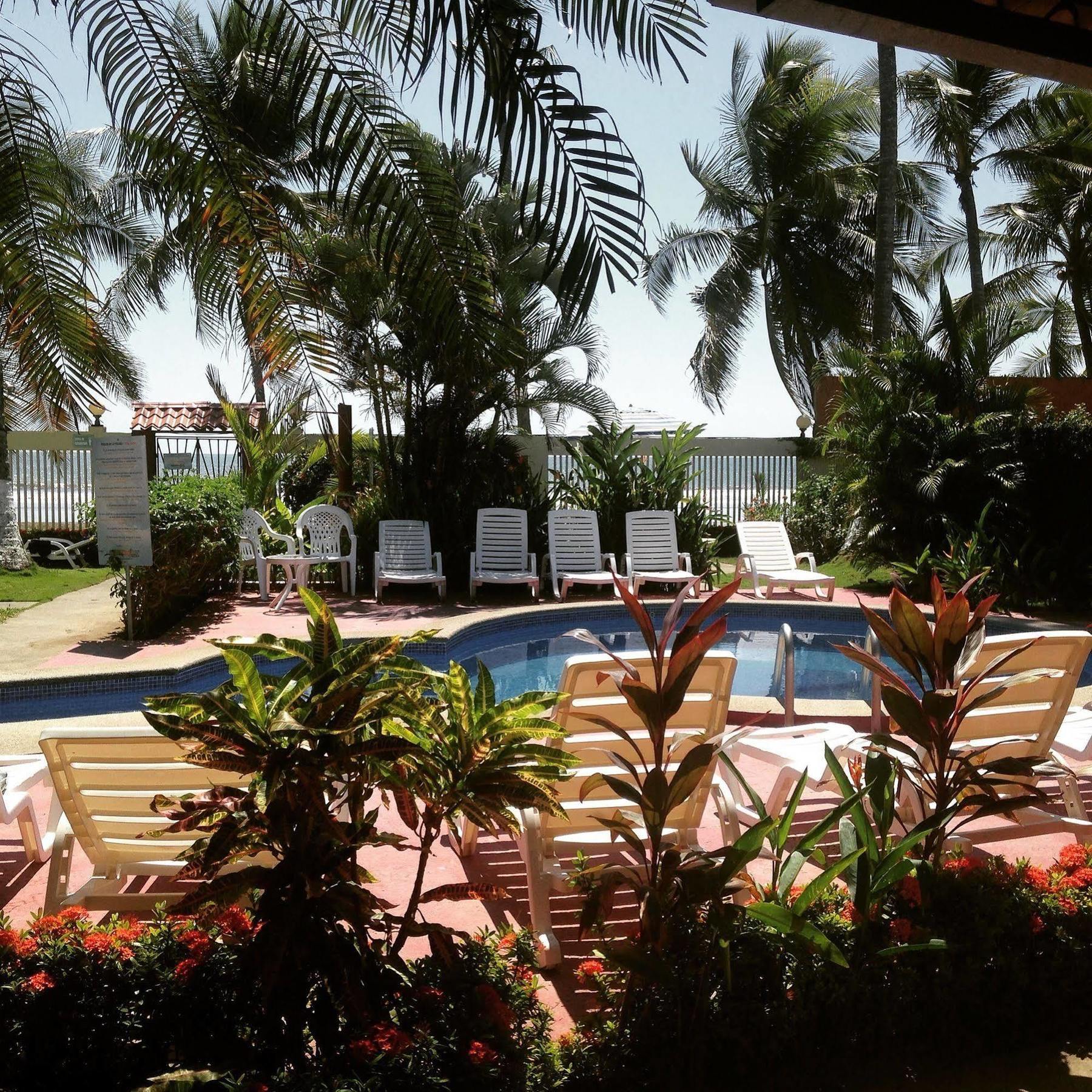 Hotel Mango Mar Jacó Buitenkant foto