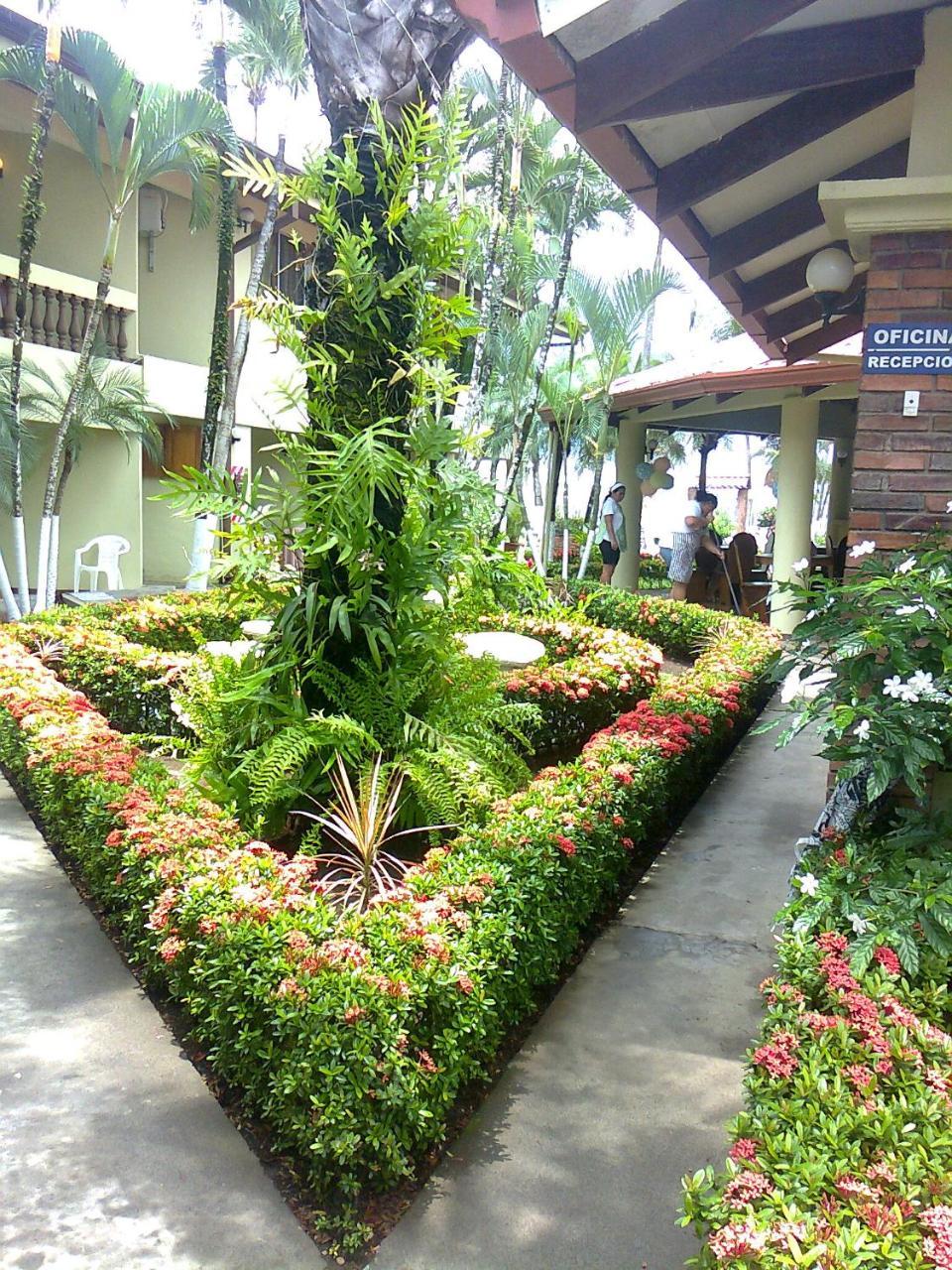 Hotel Mango Mar Jacó Buitenkant foto