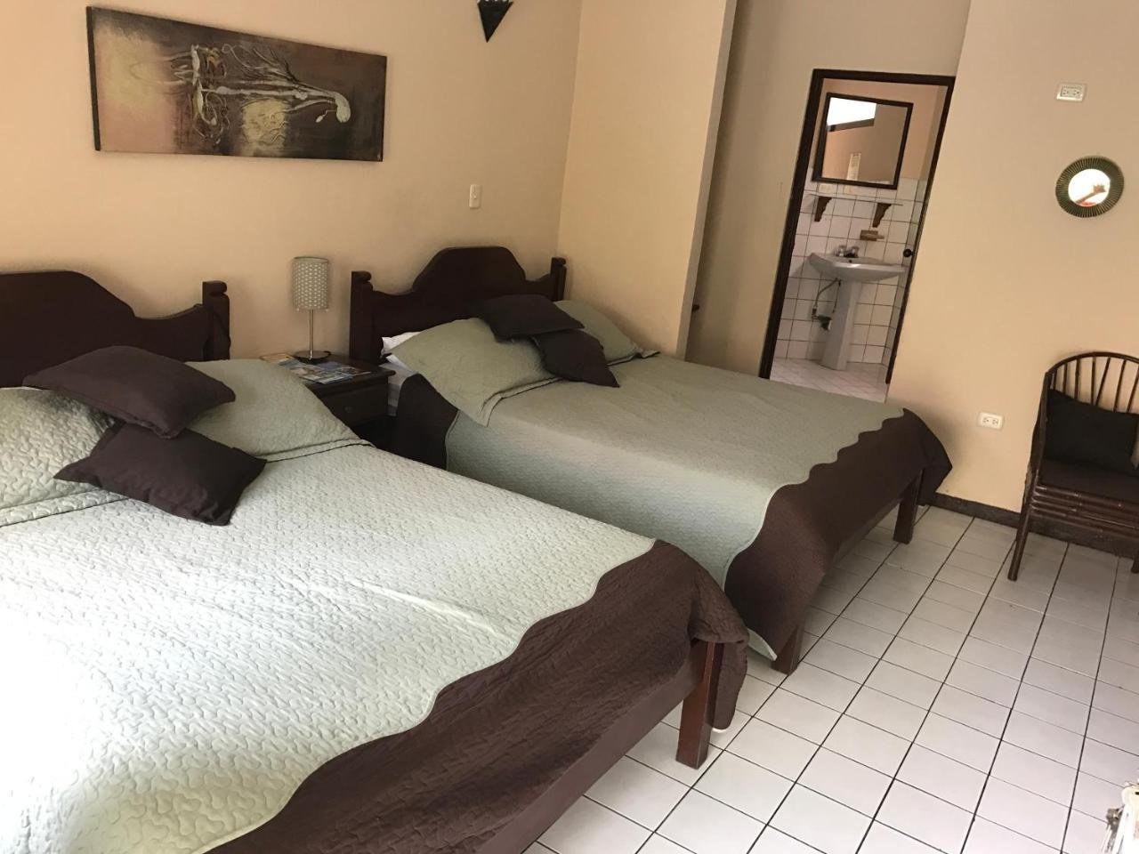 Hotel Mango Mar Jacó Buitenkant foto